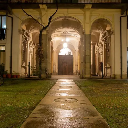 Palazzo Coardi Di Carpeneto - Piazza Carlina